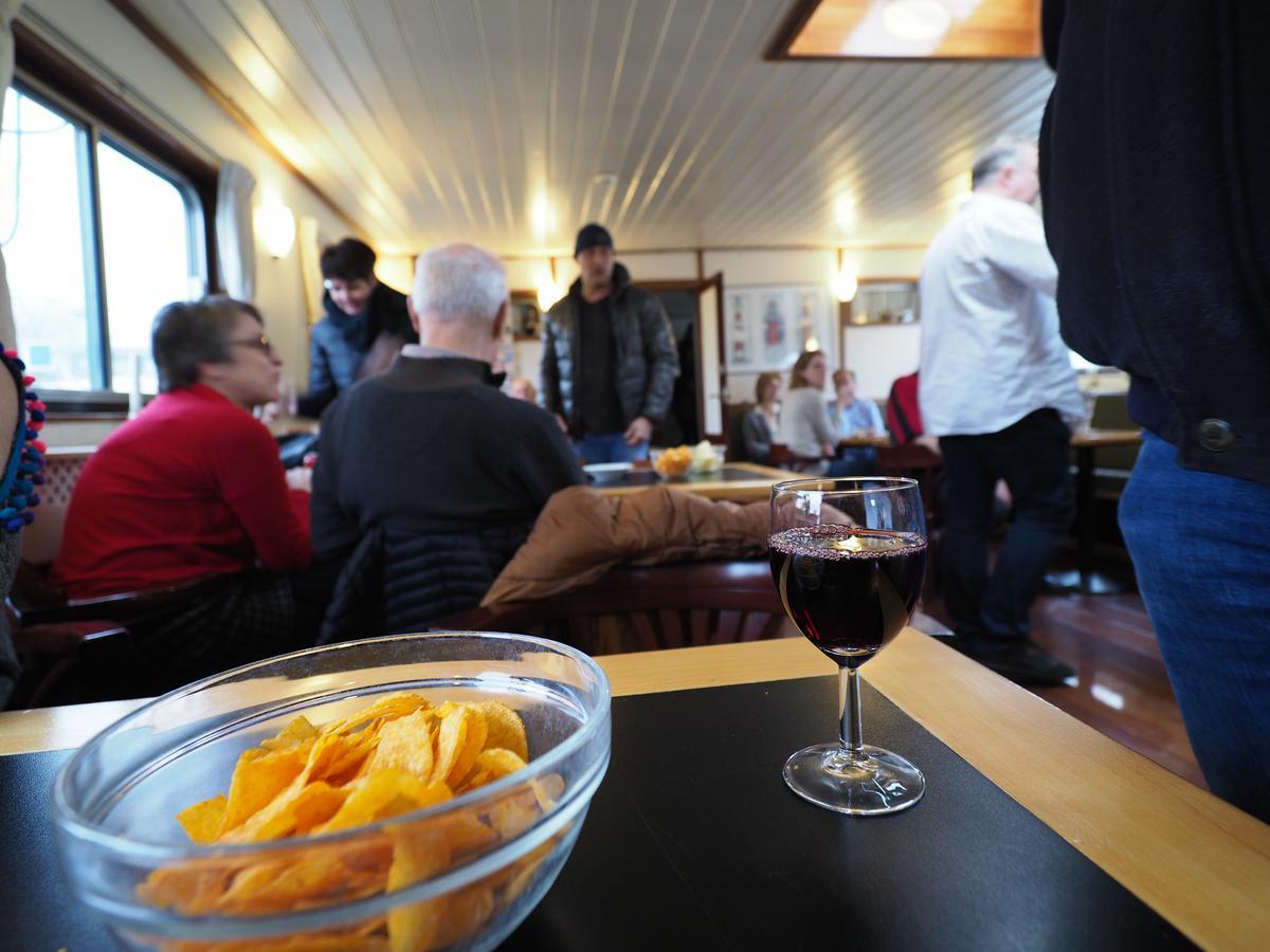 Hotelboat Sarah Amsterdam Bagian luar foto